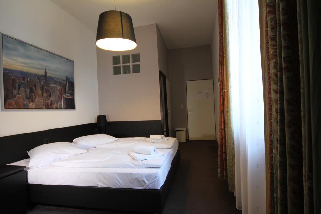 Carlton Hotel Frankfurt am Main Ngoại thất bức ảnh