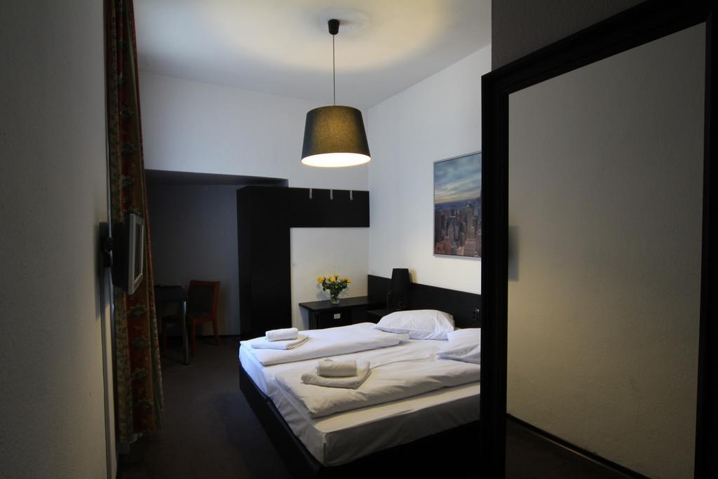 Carlton Hotel Frankfurt am Main Ngoại thất bức ảnh