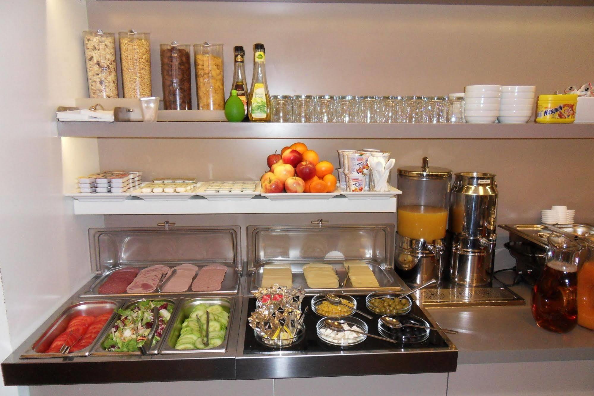 Carlton Hotel Frankfurt am Main Ngoại thất bức ảnh