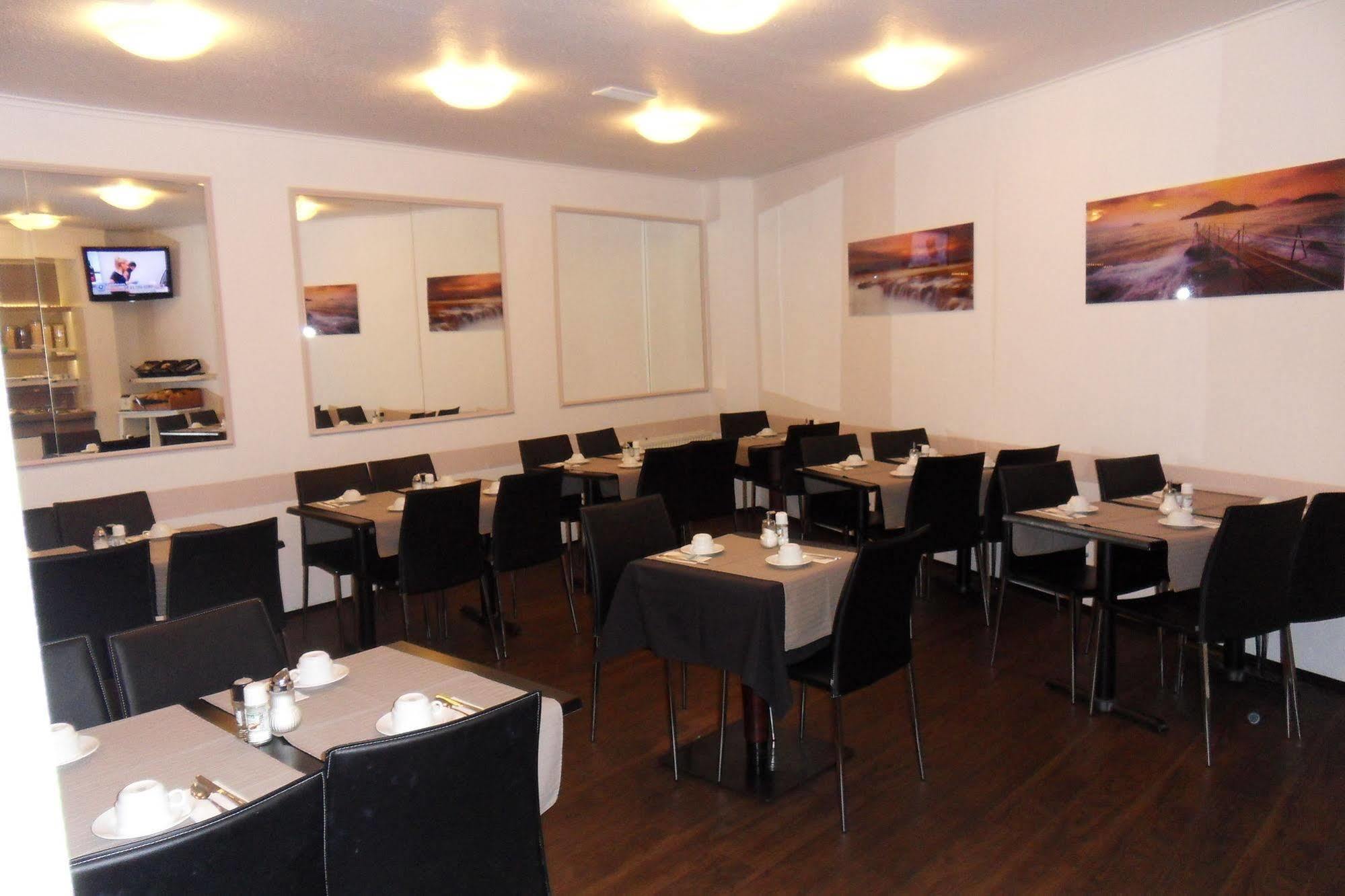 Carlton Hotel Frankfurt am Main Ngoại thất bức ảnh