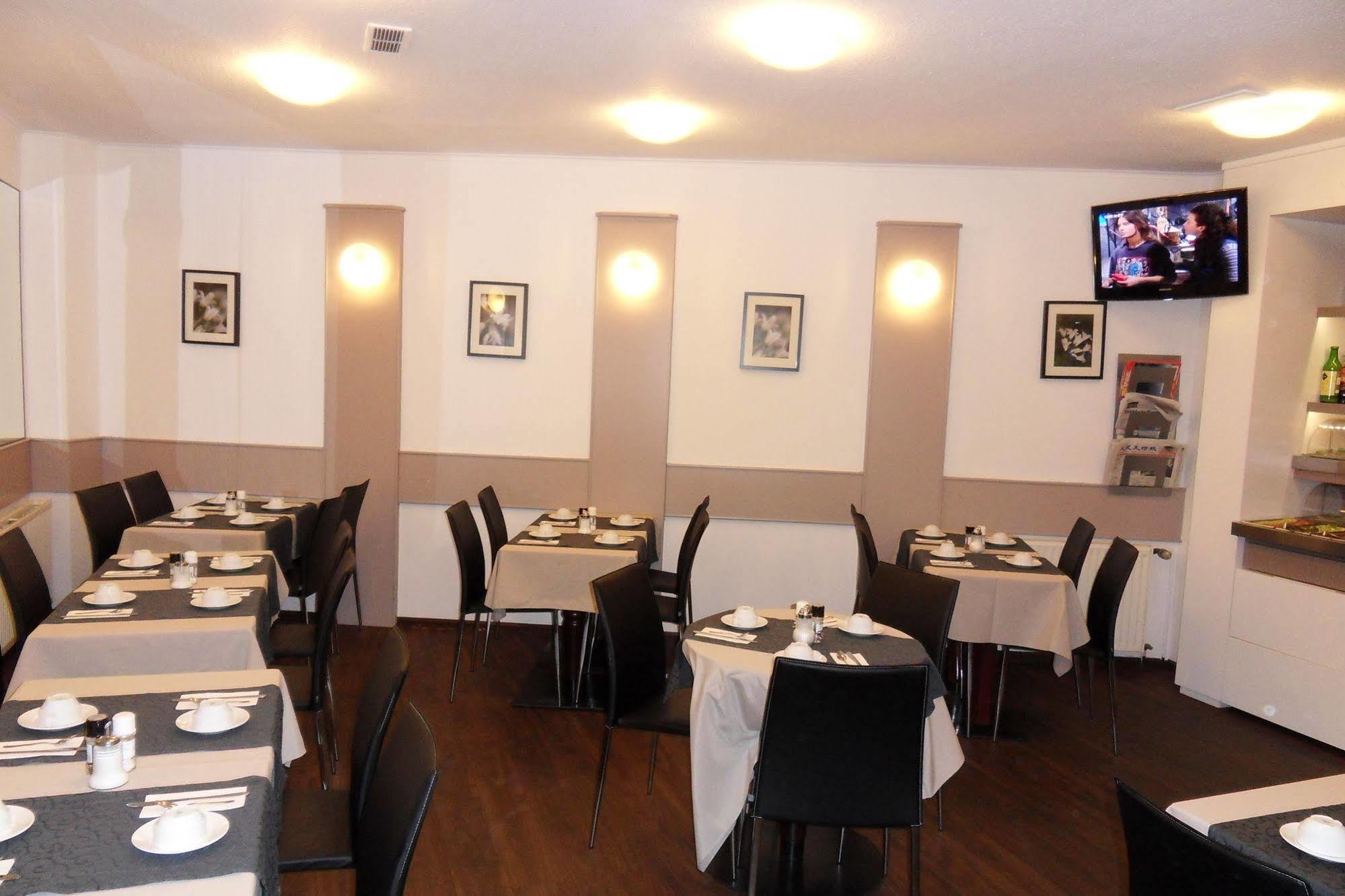 Carlton Hotel Frankfurt am Main Ngoại thất bức ảnh